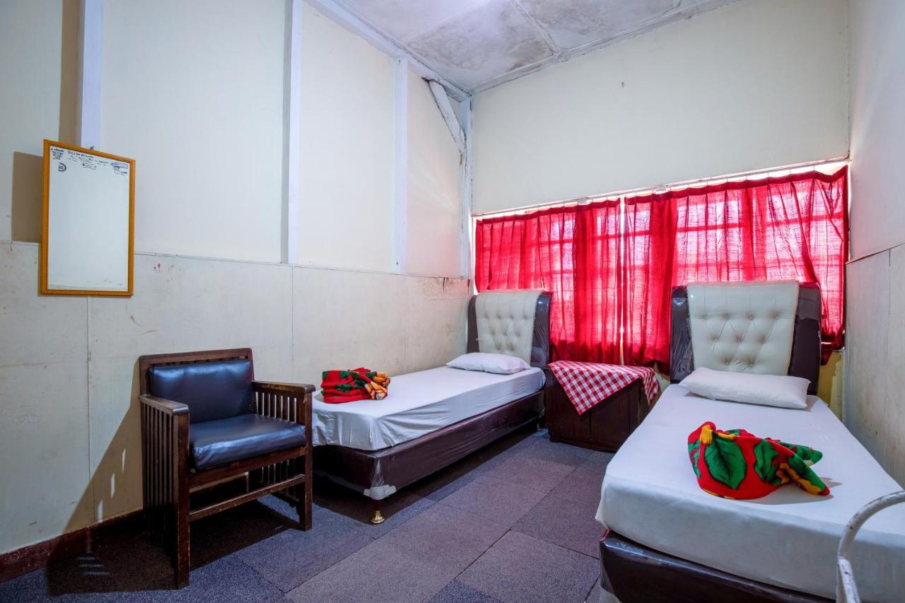Hotel Jogja Bukittinggi Exterior photo